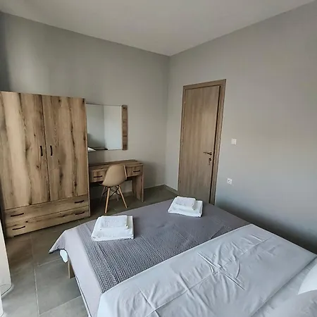 Irina's 5 * Psakoudia