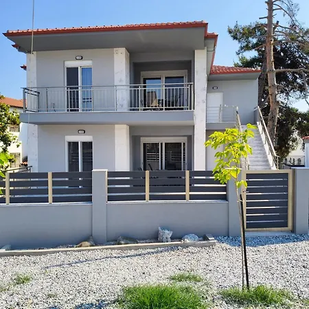 Irina's 5 Apartment Psakoudia