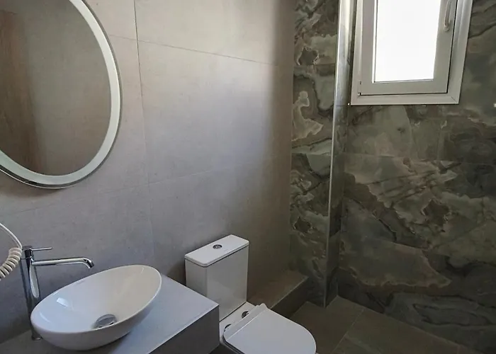 Irina's 5 Appartement Psakoudia